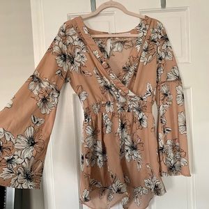 Floral bell sleeve romper